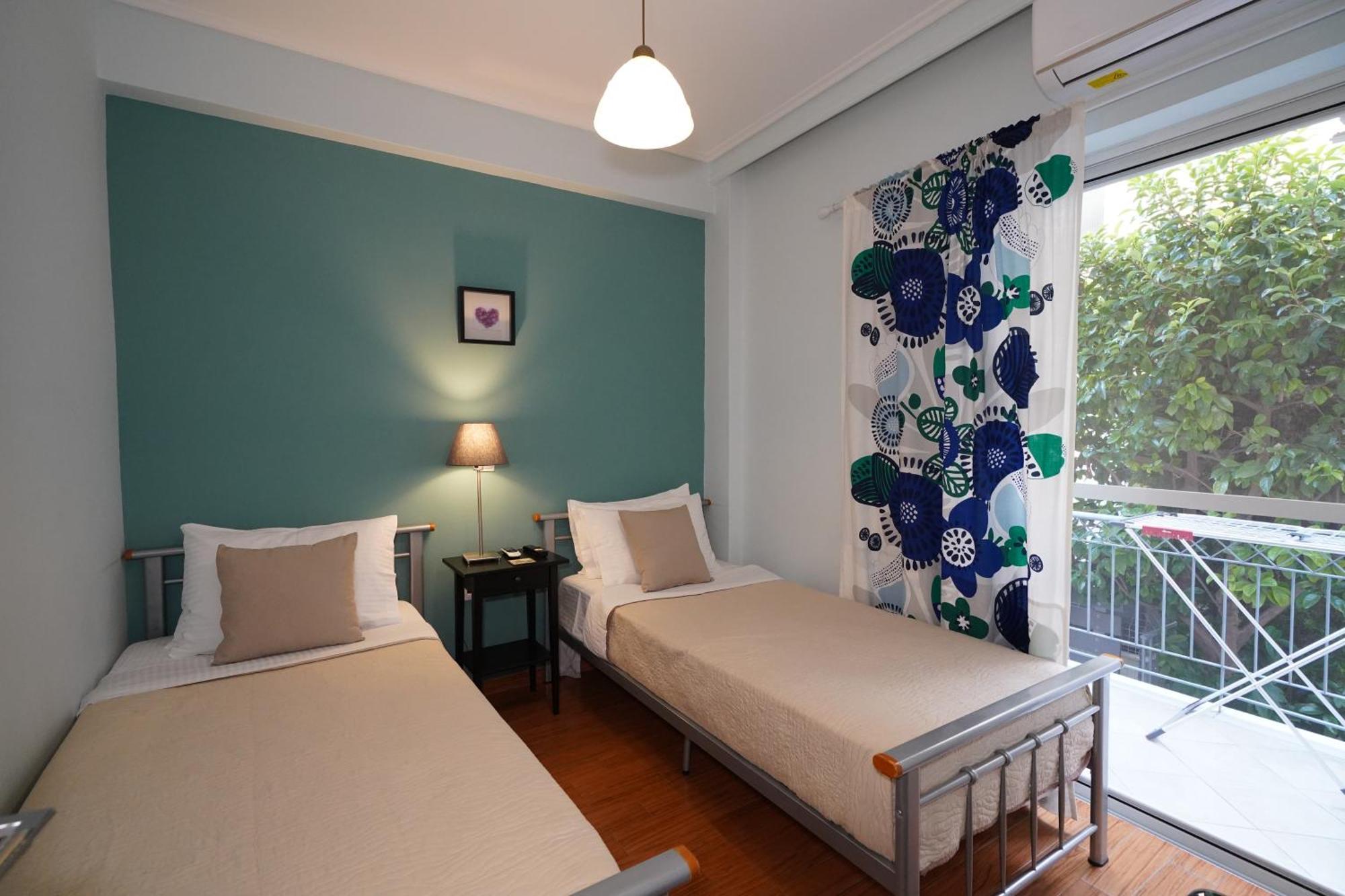 Garden Apartment Next To The Mall -Private Parking Athen Eksteriør billede